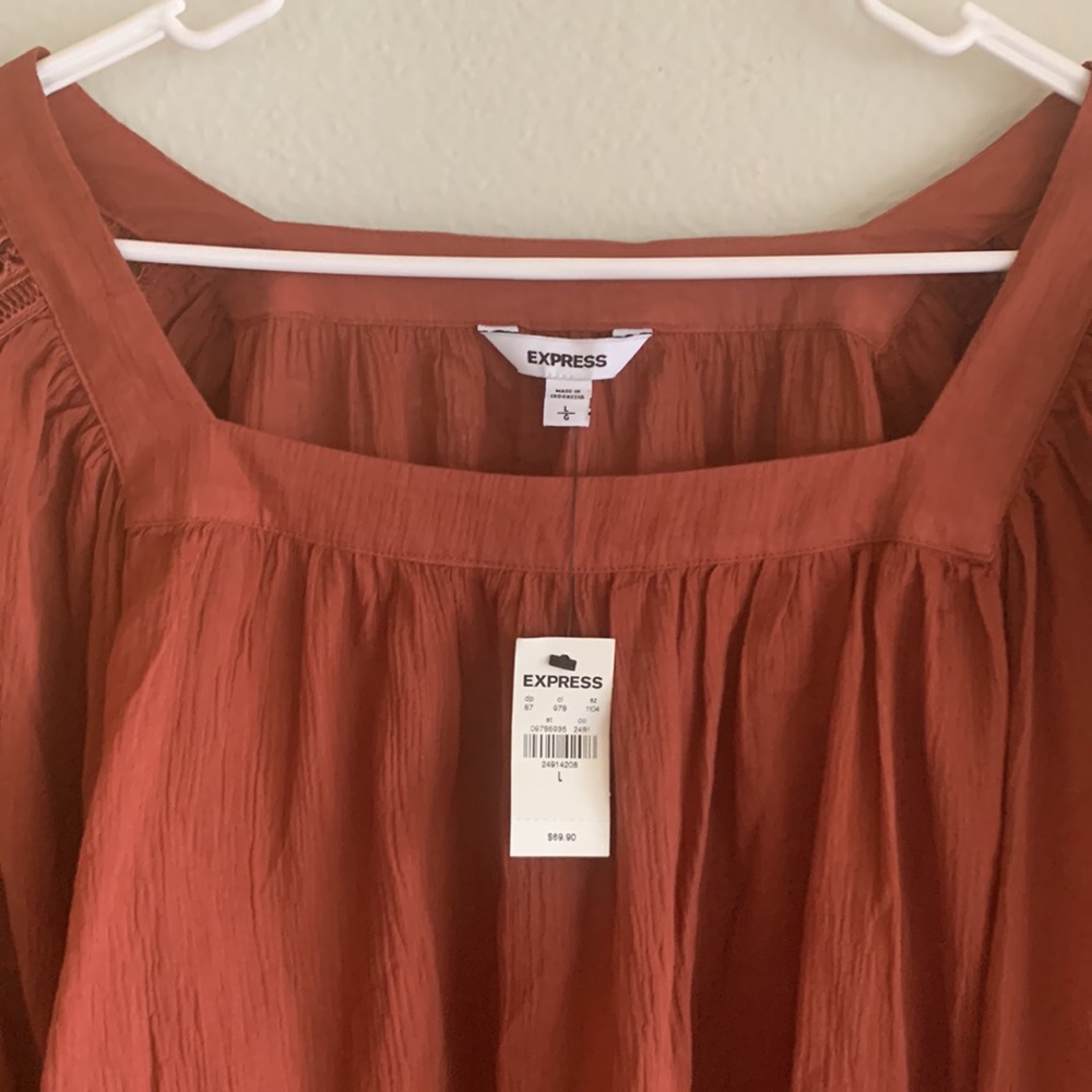 Express Top - Picture 3 of 6